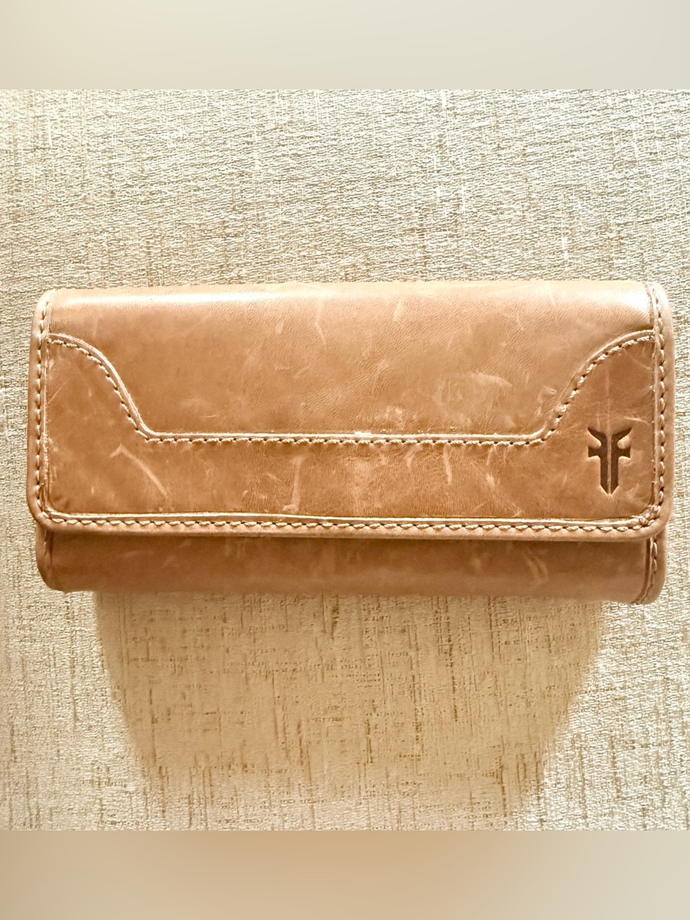 Frye Melissa Beige wallet